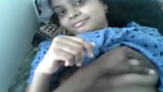 Desi Indian girl enjoying with his boyfriend